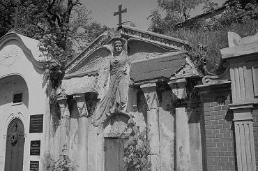 gniezno, 9 maja 2009 #cmentarz #grobowiec #StaryGrobowiec #grobowce #CmentarnaAleja #gniezno