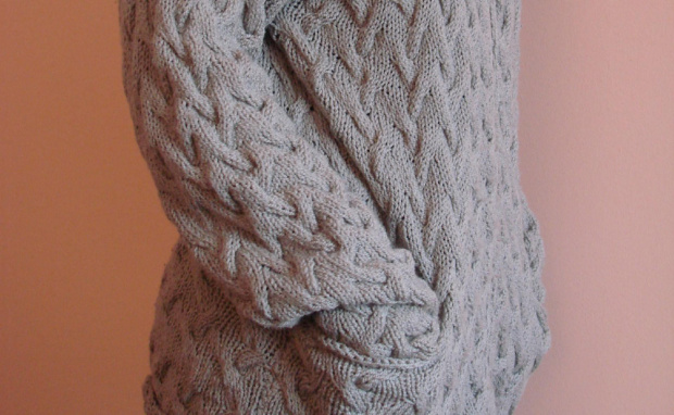 #druty #rękodzieło #sweter #SwetrZKapucyną