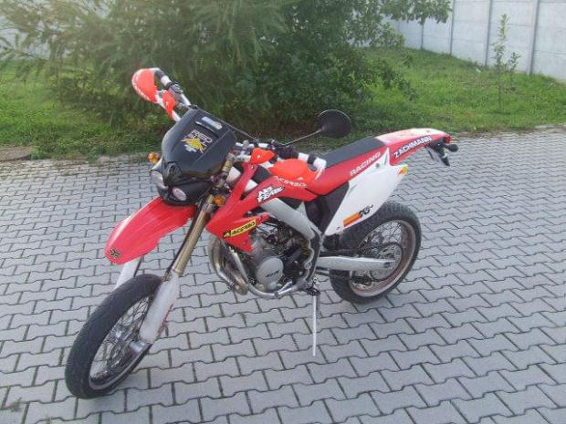 hm cre six supermoto