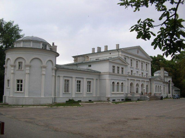Iwno (wielkopolskie) pałac