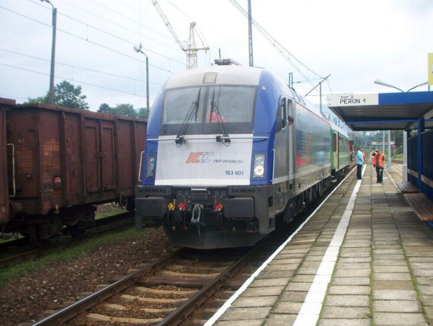 ES64U4 Taurus dla spółk PKP Intercity, st. Grybów