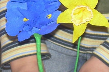 #KwiatyZBibuły #bibuła #krepina #dekoracje #hobby #KompozycjeKwiatowe #MojePrace #pomysły #Agnieszka #pasja #RobótkiRęczne #rękodzieło #moje #RózeZBibuły #Paary