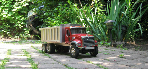 Budowa modelu RC Mack Dump Truck #BudowaModelu #Model #ModelWywrotki