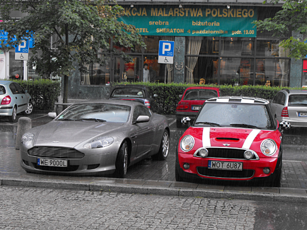 Aston Martin DB9