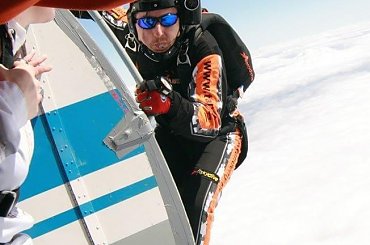 spadochroniarstwo - Kamerzysta Pablo w akcji (www.tandemy.pl) #SkokiSpadochronowe #spadochroniarstwo #przasnysz #KlubSpadochronowyAtmosfera #spadochroniarze #SkokZeSpadochronem #SkokNaSpadochronie #adrenalina #SportyEkstremalne #samolot #kamerzysta