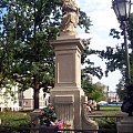 Figurka Matki Boskiej #pomnik #KrakowskiePrzedmieście #warszawa