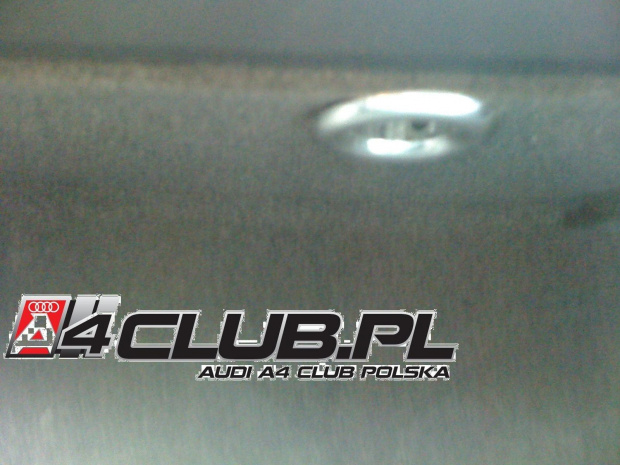 Mrozony schowek Audi A4 B5 - by Audi A4 Club Polska - www.a4club.pl #Audi #AudiA4 #AudiA4ClubPolska #KlimatyzowanySchowek