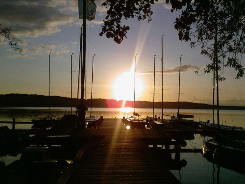 Zachód słońca nad Jeziorem ratzeburskim #jezioro #Ratzeburg #JezioroRatzeburskie #Niemcy #ZachódSłońca