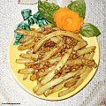 Fasolka szparagowa orientalna.
Przepisy do zdjęć zawartych w albumie można odszukać na forum GarKulinar .
Tu jest link
http://garkulinar.jun.pl/index.php
Zapraszam. #warzywa #surówki #jedzenie #gotowania #kulinaria #PrzepisyKulinarne