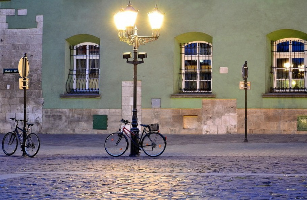 Zdjęcie konkursowe #Kraków #małopolska #noc