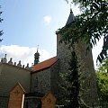 Kościelec - romańsko -renesansowa ujmująca kompozycja - kościół św. Małgorzaty ufundowany w XII w.