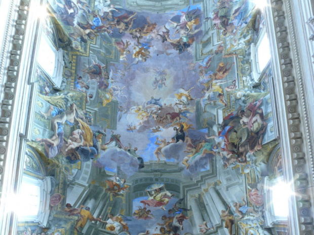 Kościól Sant'Ignazio di Loyola - malowidło iluzjonistyczne gloryfikujące św. Ignacego Loyolę #Rzym