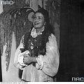 Wojskowa czołówka teatralna " Lwowska Fala " - program pt. " Trzymaj fason ". Widoczna Mira Grelichowska. Edynburg_02.10.1945 r.