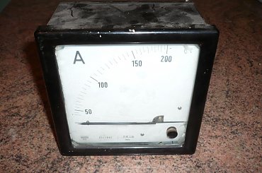 #elektronika #przekaźnik #stare #tęć #bezpiecznik #przetwornica #miernik #elektromagnetyczny #licznik #ebonit #transformator #pracownia #laboratorium #hobby #kondensator #krzysztof09876 #elektroman #electronics