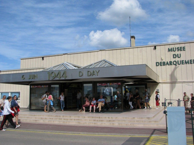 Arromanches-les-Bains postój koło muzeum lądowania