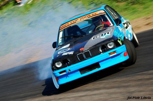 fot.Piotr Litwin
www.litwin.getphoto.pl #Drift #Drifting #BMW #E30 #pitter0 #koszalin #toyo #tdc