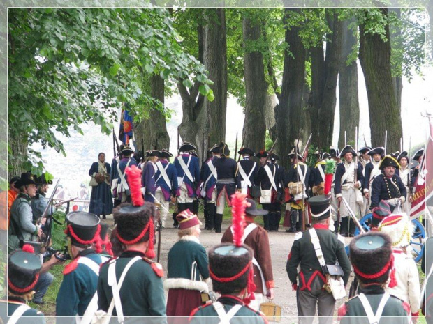 19 czerwca 2010 r. pod Twierdzą Srebrna Góra -inscenizacja historyczna. 200 żołnierzy z epoki napoleońskiej odtwarza bitwę z roku 1807.