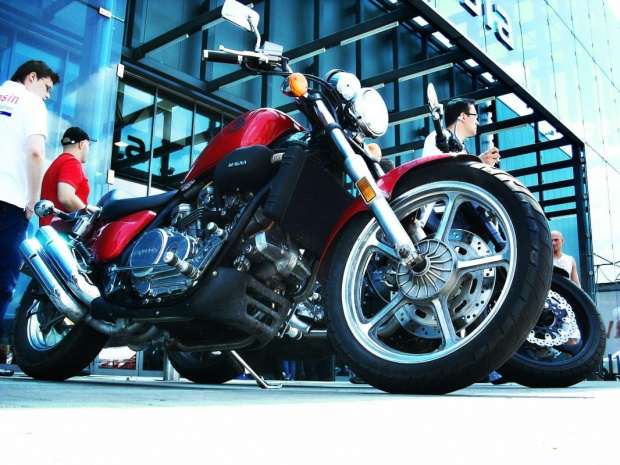 wystawa auto moto show 2010 silesia expo 26.06 #AutoMotoShow2010 #motoryzacja #samochody #tunning #SilesiaExpo #silesia #expo