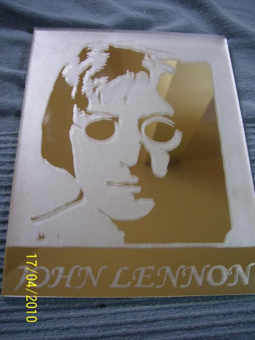 #john #lennon #grawerowanie #eczne #szkło #lustro