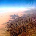Góry egipskie z lotu ptaka #Egipt #góry #lot #pustynia #widok