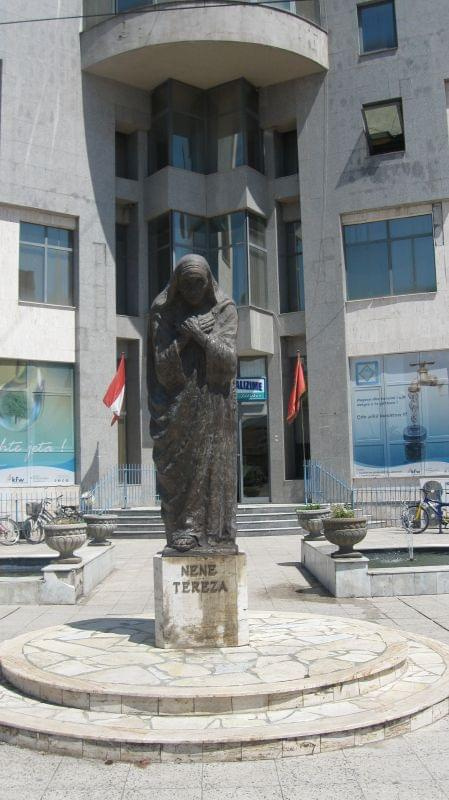 Pomnik Matki Teresy z Kalkuty
Szkodra Albania #ALBANIASZKODRATWIERDZAROZAFA