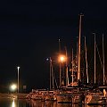 port nocą pięknie wyglada