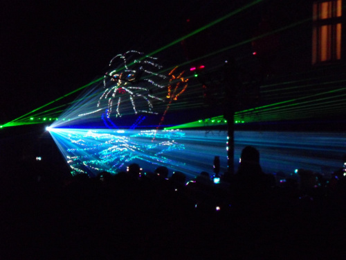 III Festiwal Światła w Cieplicach,fragment pokazu laserowego #IIIFestiwalŚwiatłaWCieplicach #zima #JeleniaGóra