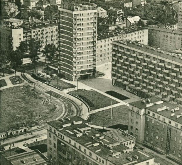 Poznań_Fragment osiedla mieszkaniowego przy placu Waryńskiego