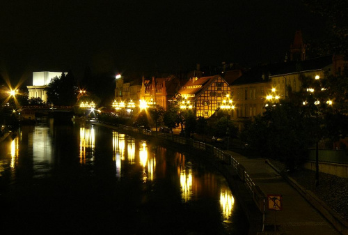 Bydgoszcz nocą