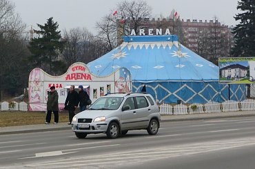Cyrk Arena-sezon 2011 Rzeszów #cyrk #arena #sezon #cyrkowy #sezoncyrkowy #portalcyrkowy #portal #kmc #klub #miłośników #cyrku #rzeszów #marzeccyrk #arenacyrkowa