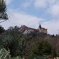 Zamek Hruba Skala w Czeskim Raju i skalnym mieście hruboskalsko położony na wysokich blokach skalnych.. #CzeskiRaj #zamki #Czechy #SkalneMiasto #hruboskalsko