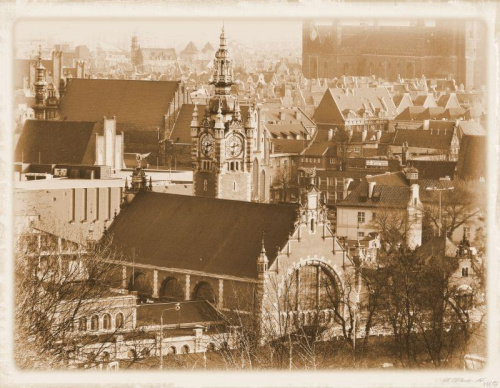 Gdańsk - widok z Fortów Napoleońskich na Dworzec Główny #StaraFotografia #sepia #widoki #zabytki #Gdańsk