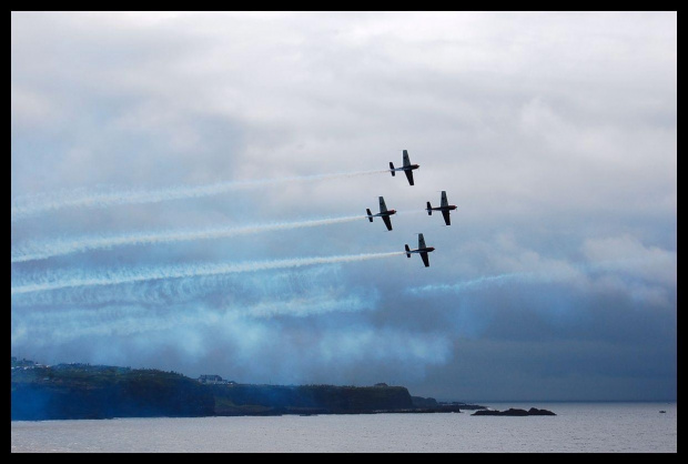 International Air Show Portrush 2007
08/09/2007 #airshow #samolot #akrobacje #Portrush