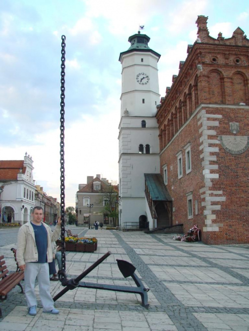 Rynek w Sandomierzu #Sandomierz #Polska #Rynek #kamienice #Ratusz #renesansans #kotwica #studnia