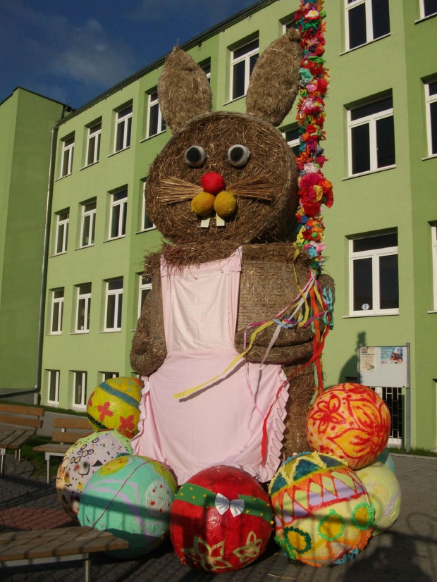 Wielkanocny Zajączek pojawił się już w Lubaniu :))