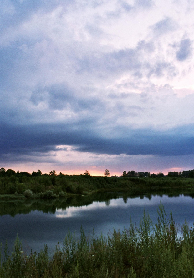 żwirownia w Tuchomiu #chmury #jezioro #niebo #zachód
