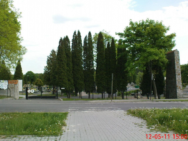 Cmentarz Komunalny przy ul.I.Mościckiego w Chełmie (brama główna) #Cmentarze
