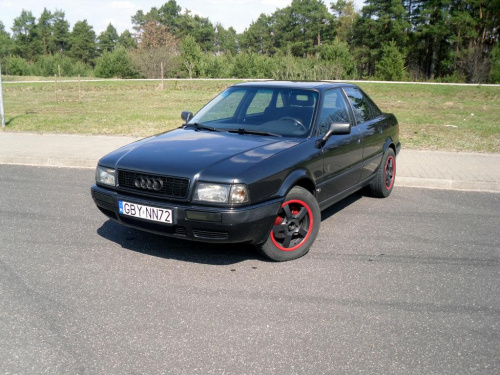 #Audi80B4