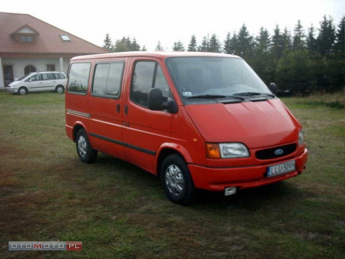 Nowy nabytek Jurasa #ford #transit #motoryzacja