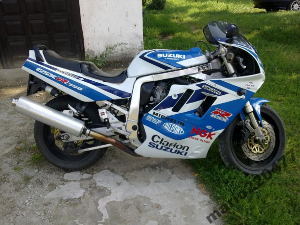 gsxr 750